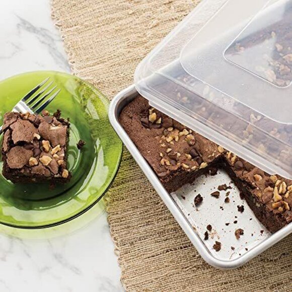 Nordic Ware Pan Natural Aluminum Cake Pan with Lid Rectangle Baking Dish USA - Picture 5 of 6